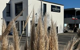 Hotel Starton am Village